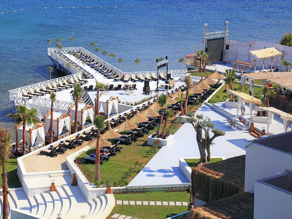 Design Plus Seya Beach