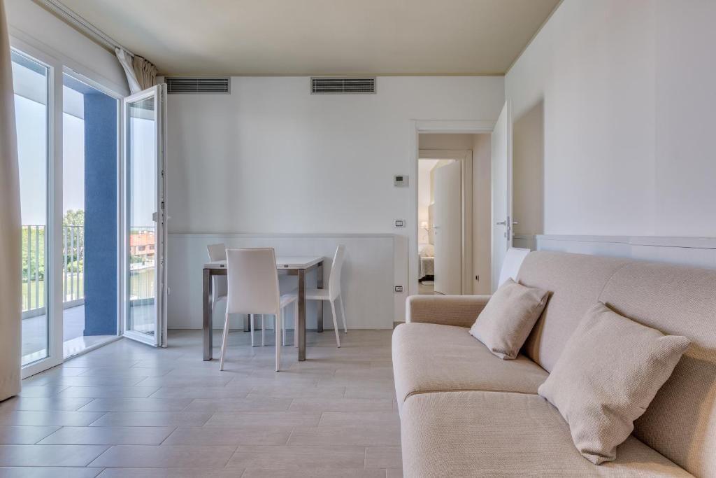 Hotel Ambassador (Caorle)