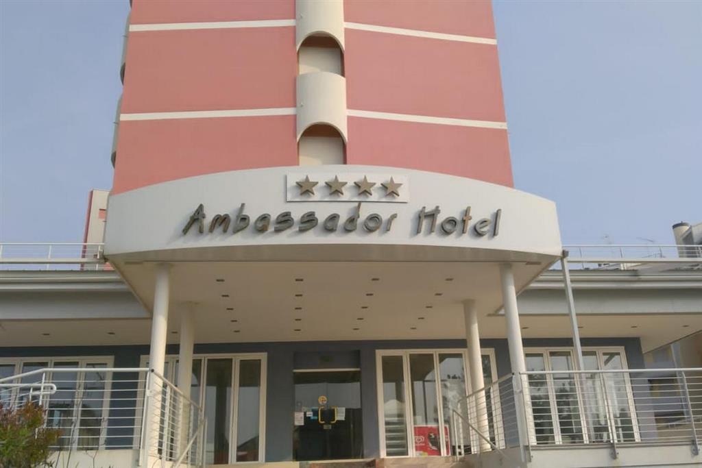 Hotel Ambassador (Caorle)