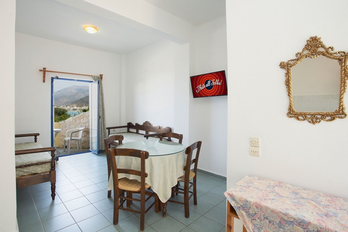 Dionysos Hotel Apartments & Studios