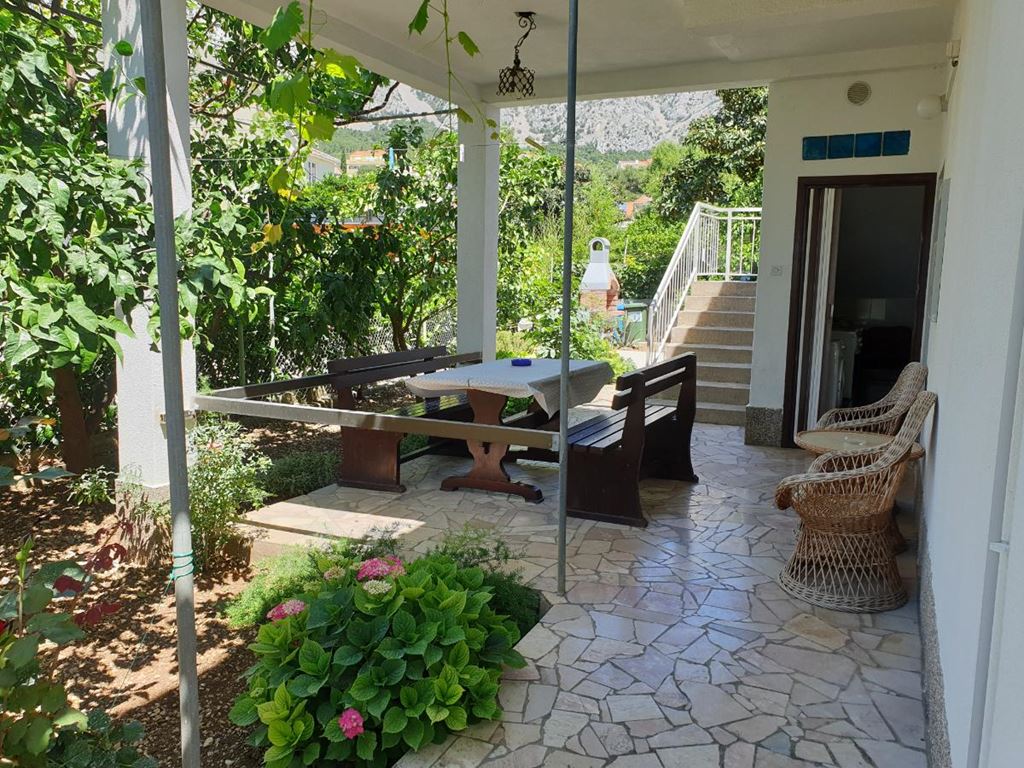 Vila Mirjana