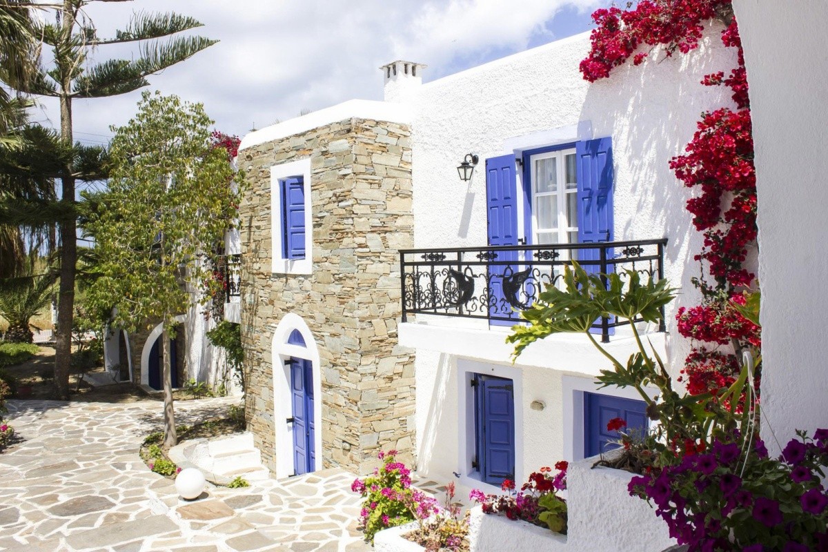 Naxos Holiday