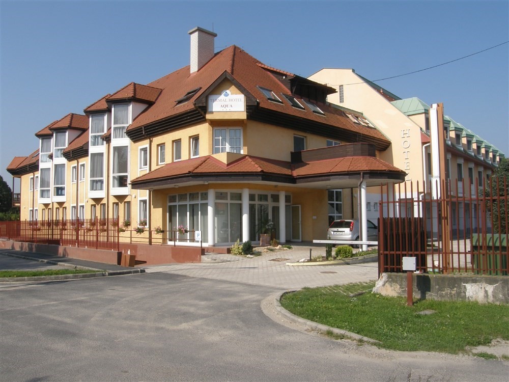 Termálpanzió