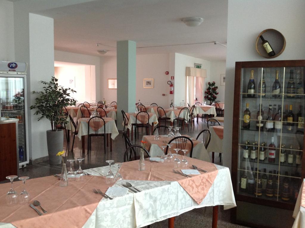 Hotel Mediterraneo s plnou penzí s nápoji