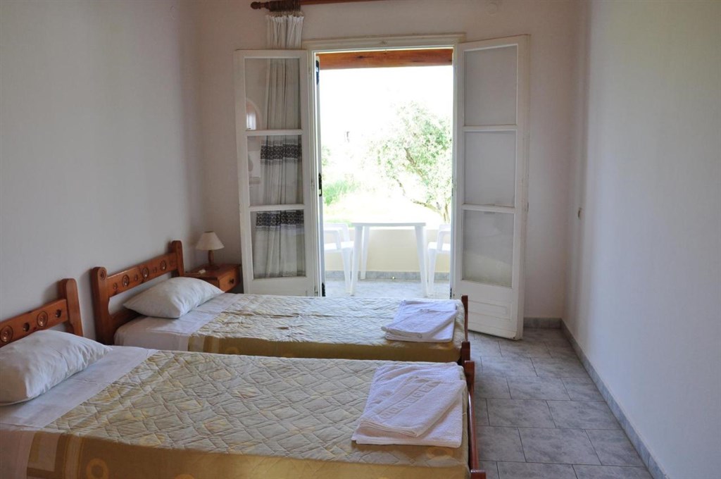 Studia Libertys (Almyros)