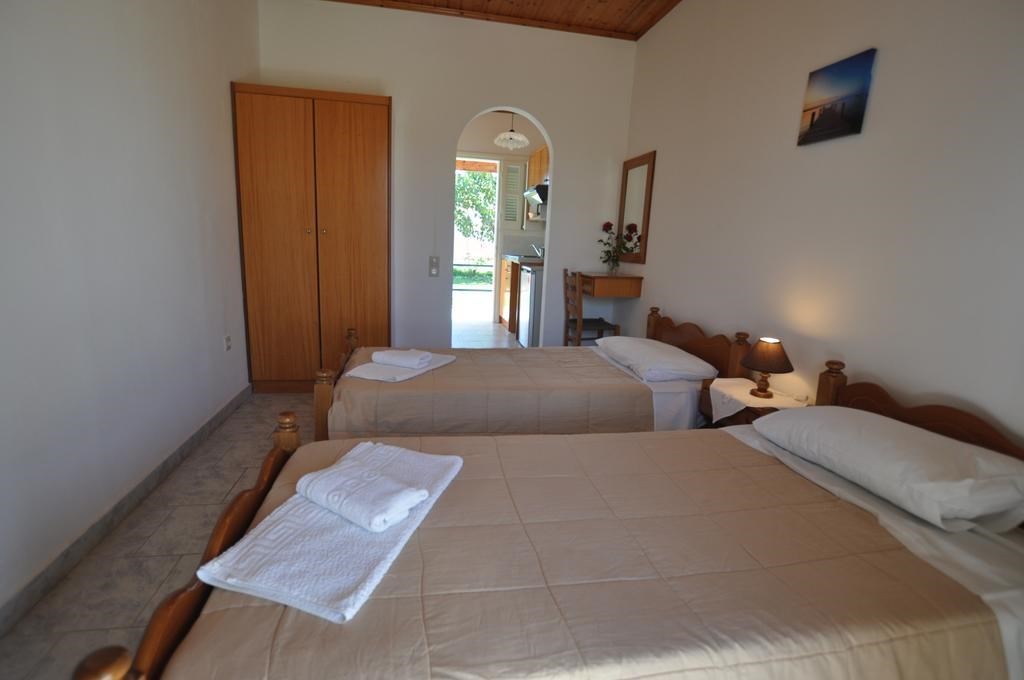 Studia Libertys (Almyros)