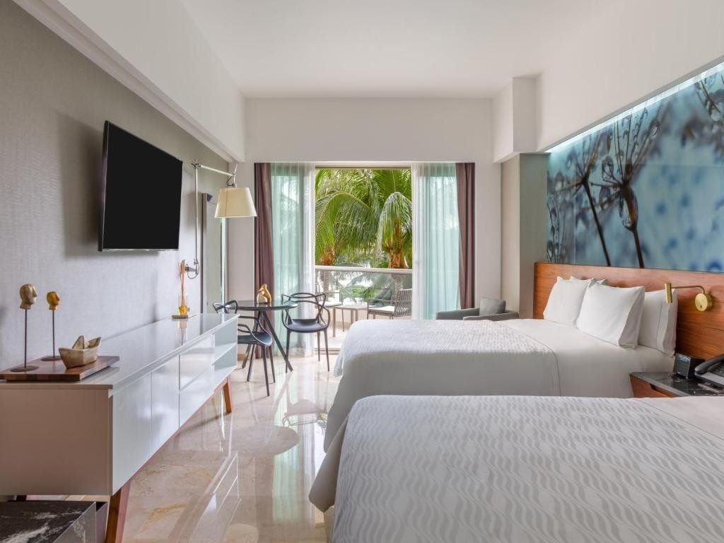 Live Aqua Beach Resort Cancun