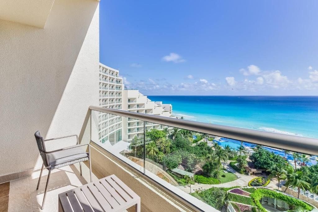 Live Aqua Beach Resort Cancun