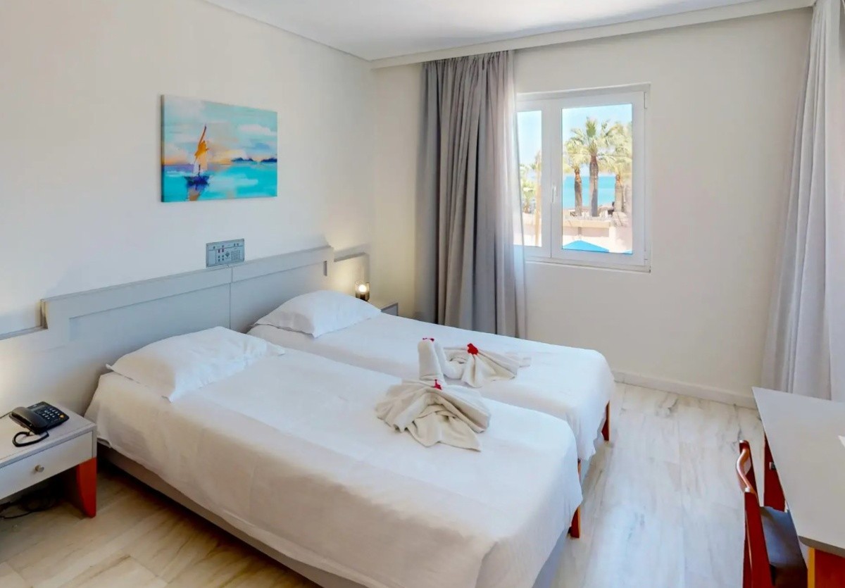 Marvida Chrispy Beach (Ex. Aparthotel Ilianthos)
