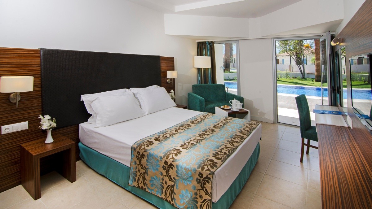Palm Wings Beach Resort