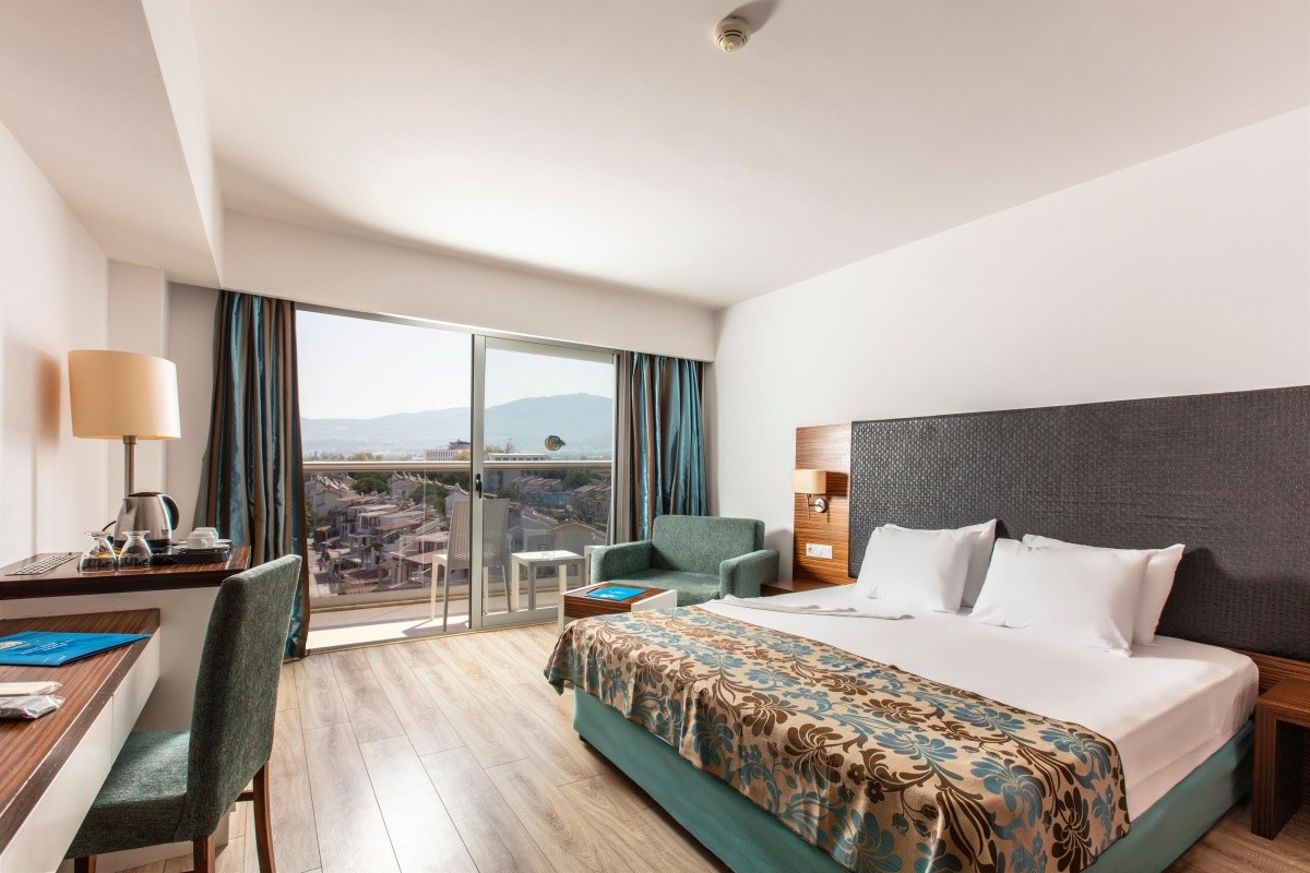 Palm Wings Beach Resort