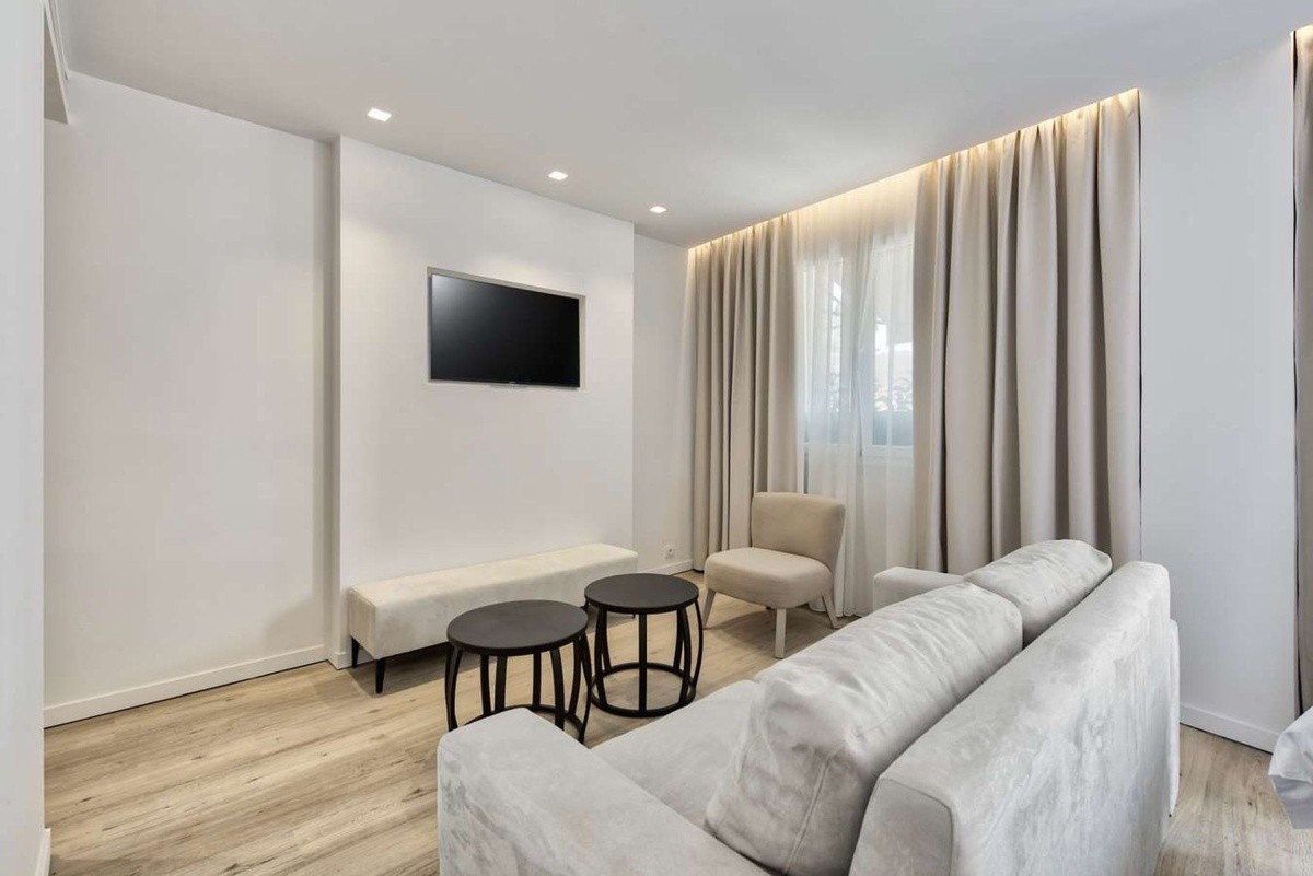 Bitzaro Hotel