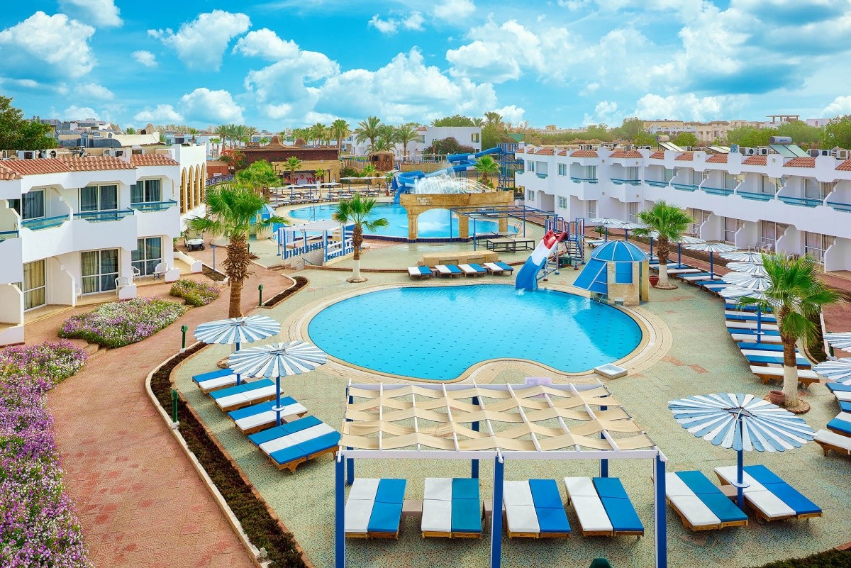Dreams Vacation Resort