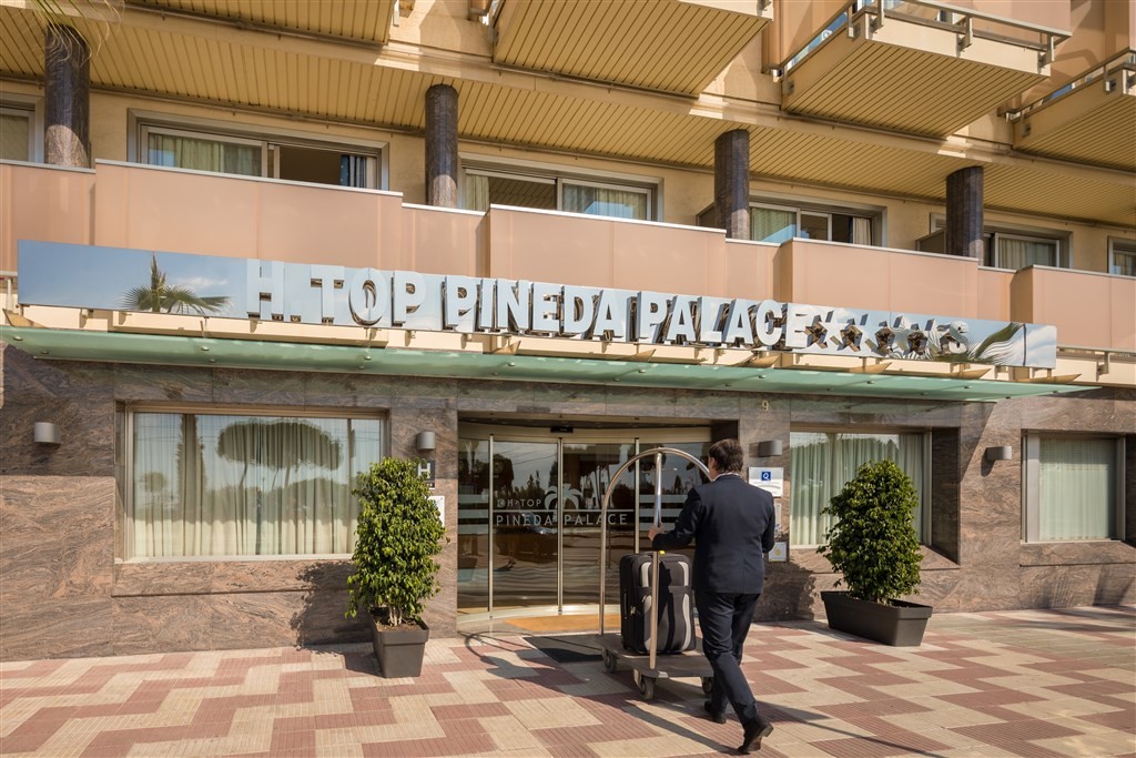 Pineda Palace