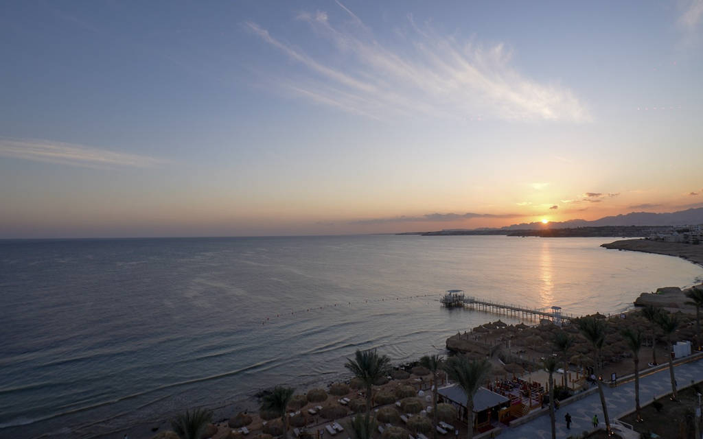 Sunrise Remal Beach Resort Posh Club