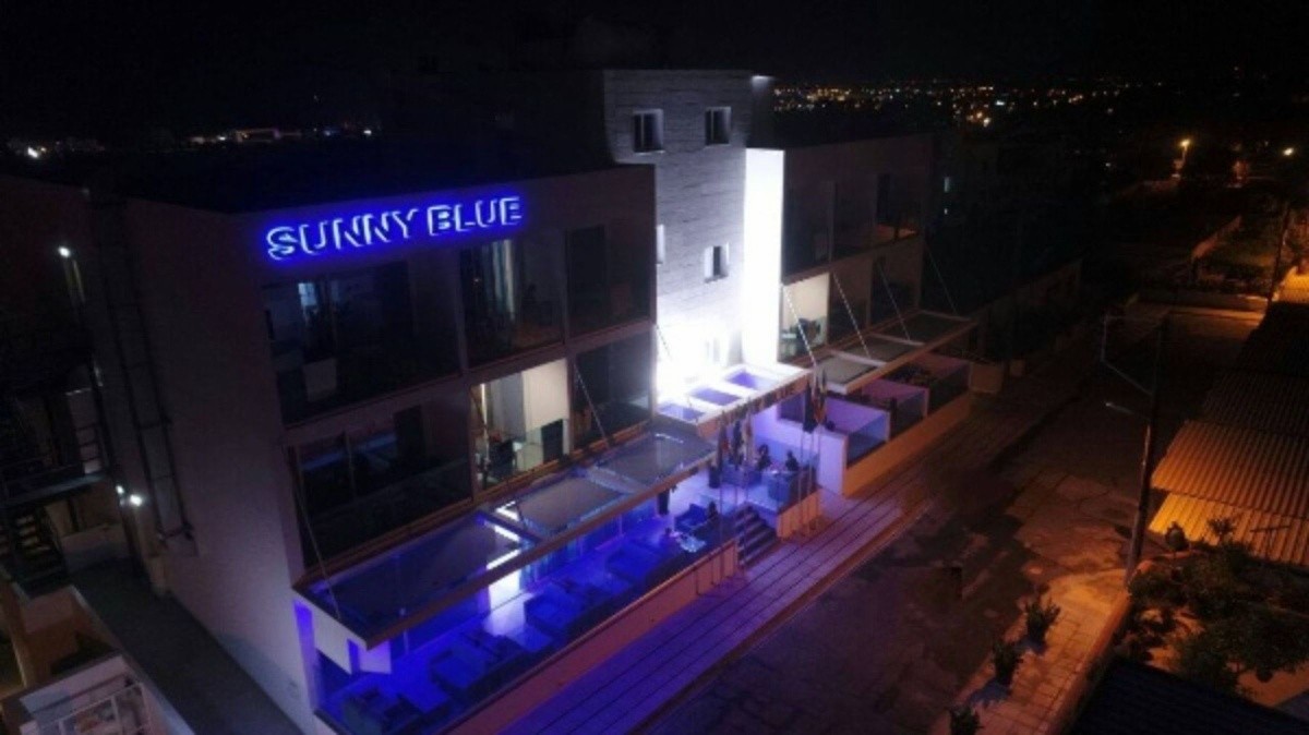 Sunny Blue (Ex. Mastronapa Apartment)