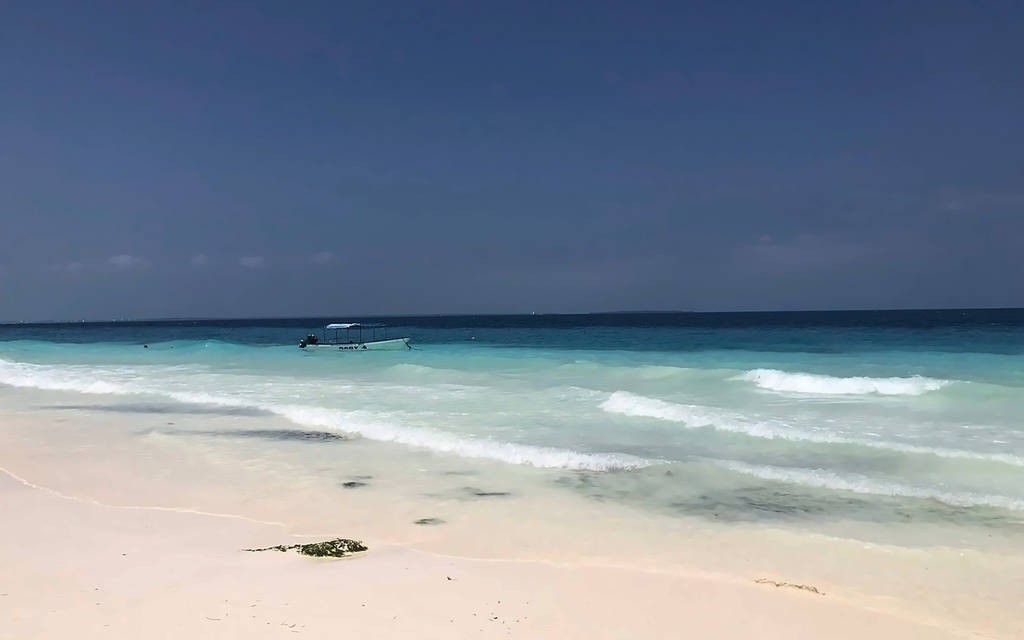 Double A Nungwi Beach Hotel