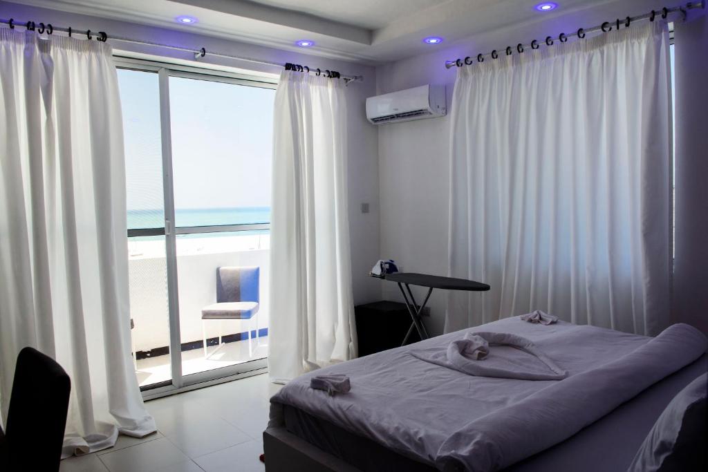 Sun Sea Bar Beach