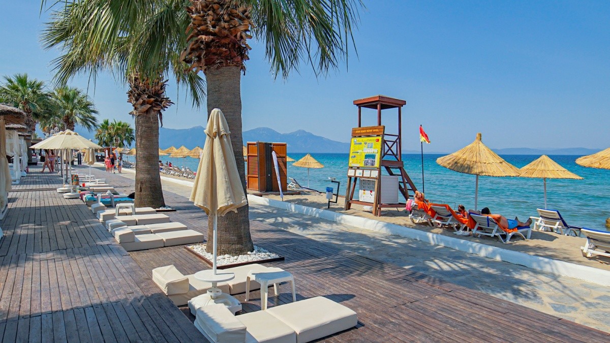 Risus Aqua Beach