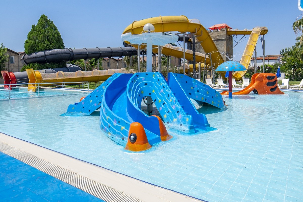 Risus Aqua Beach