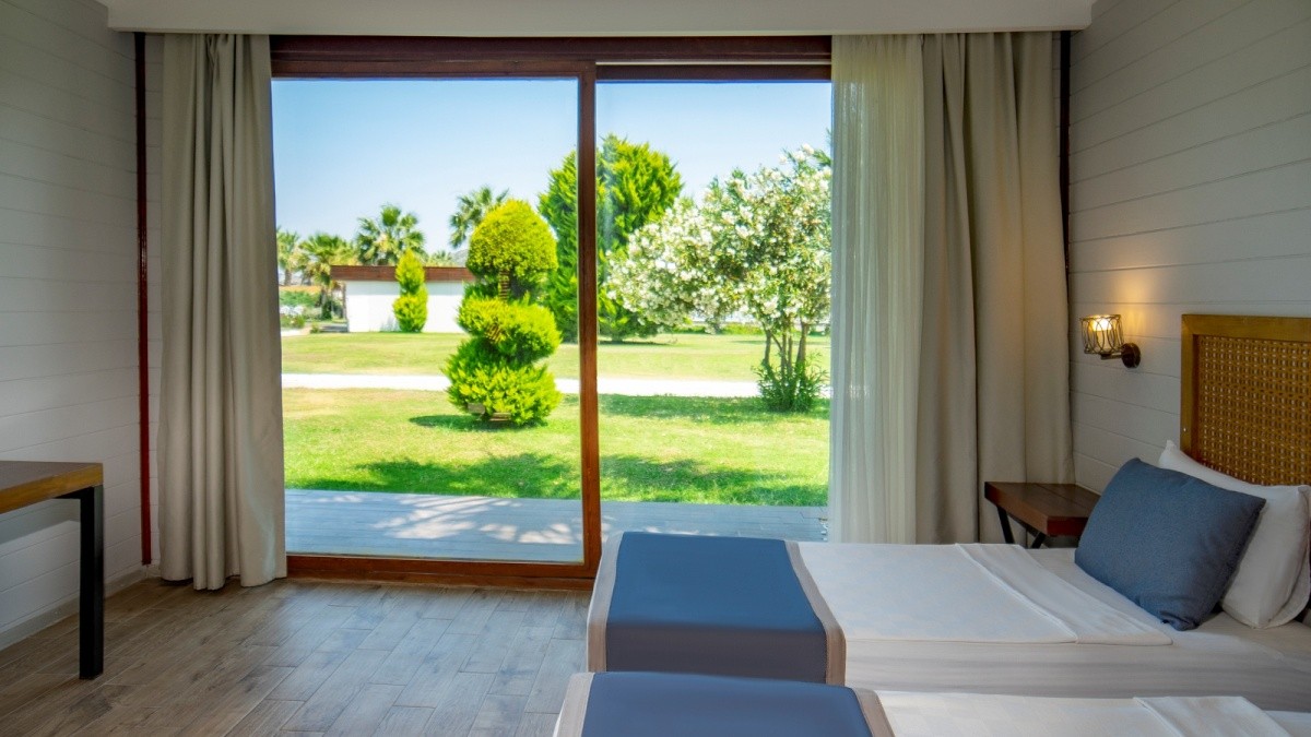 Risus Aqua Beach
