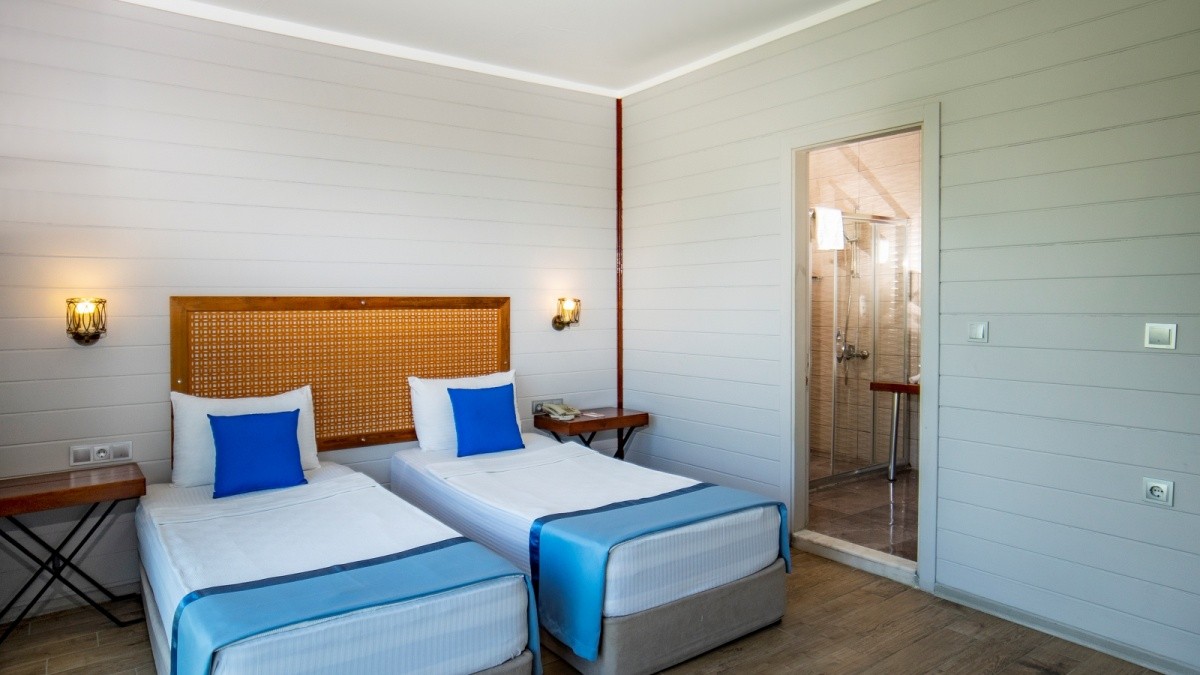 Risus Aqua Beach
