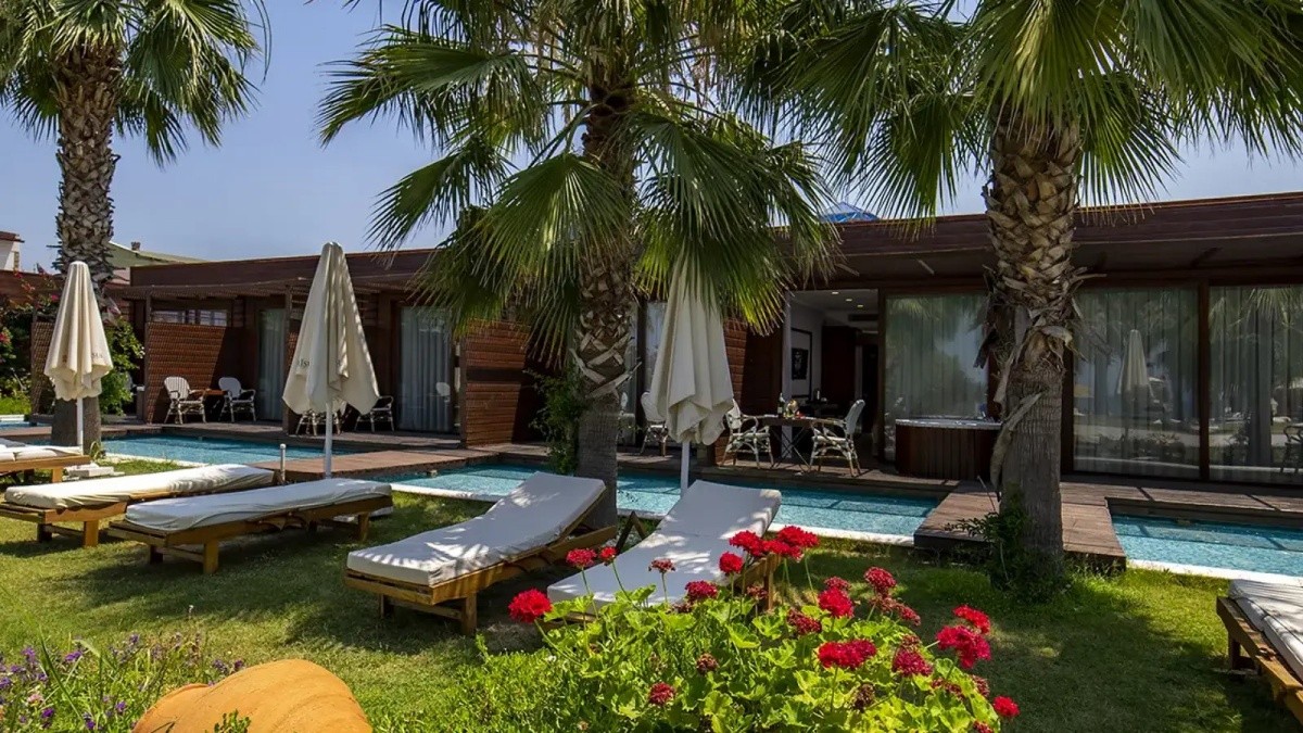 Risus Aqua Beach