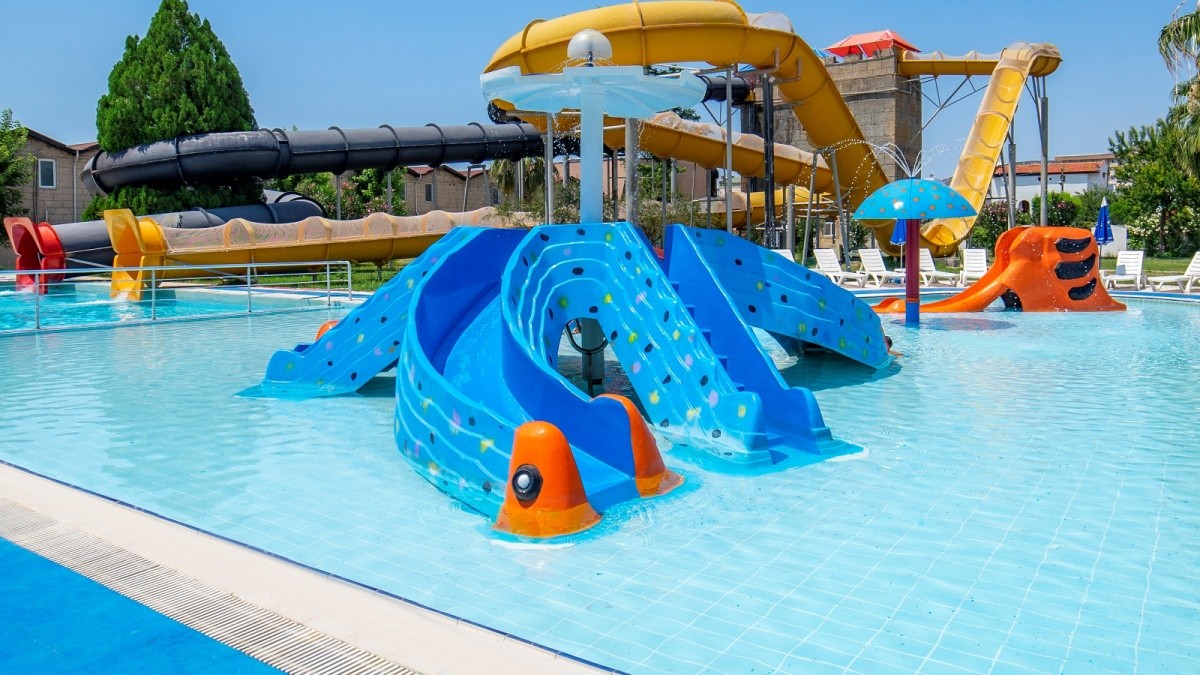 Risus Aqua Beach