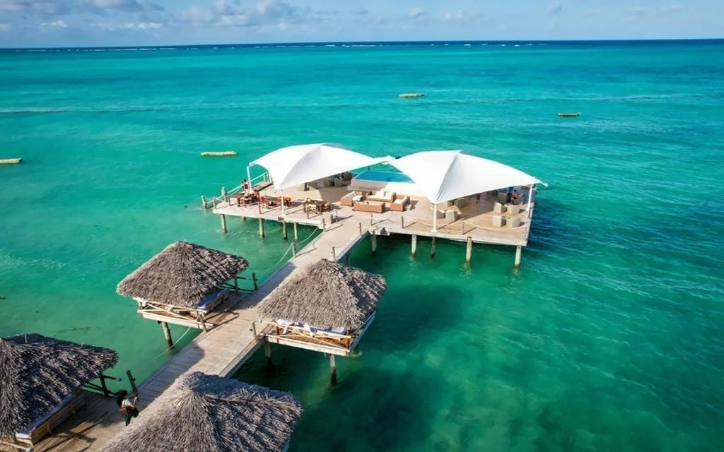 Blue Moon Resort