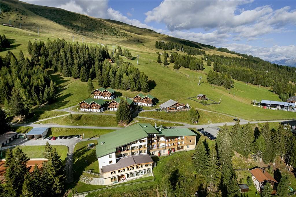 Almdorf & Sporthotel Hochlienz (Lienz)