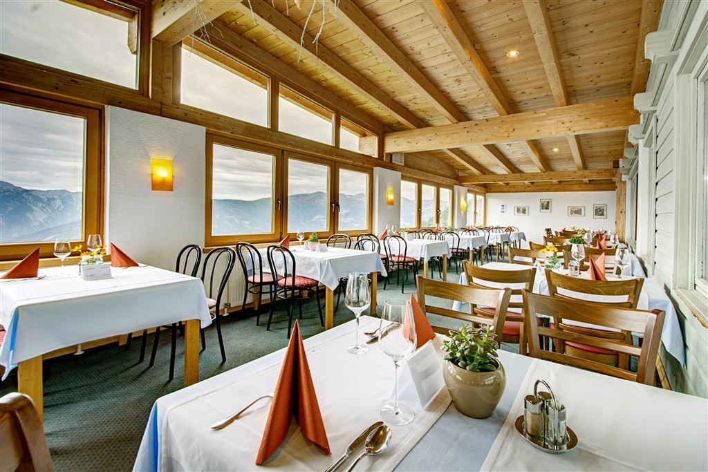 Almdorf & Sporthotel Hochlienz (Lienz)