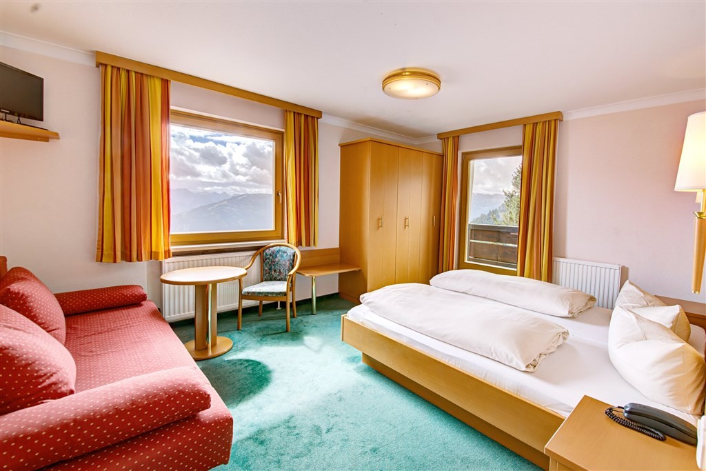 Almdorf & Sporthotel Hochlienz (Lienz)