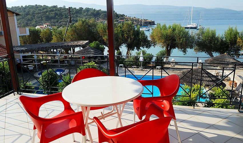 Posidonio Bay