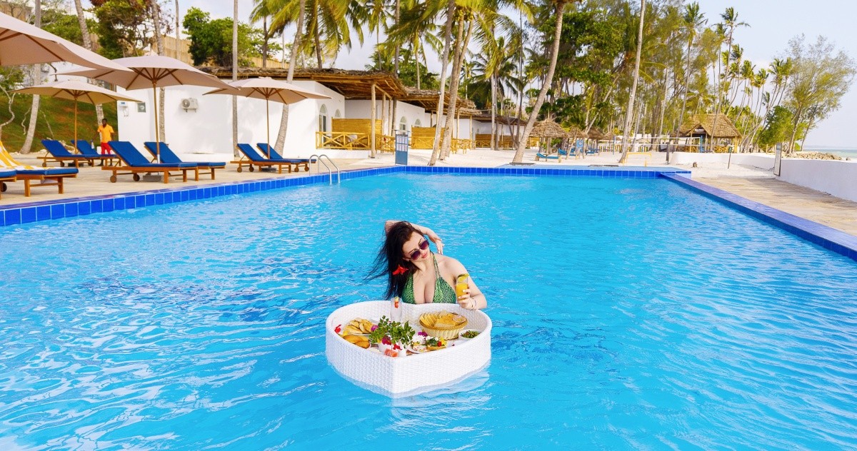 Royal Mandarin Hotel & Resort ( Ex Coral Reef)
