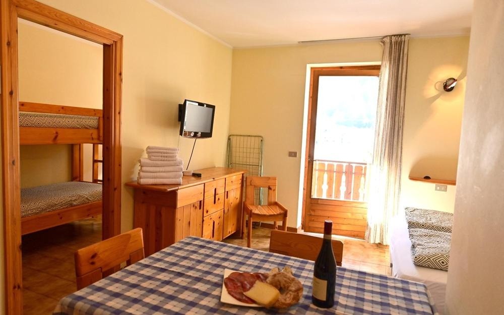 Appartamenti Casa Raethia (Valdidentro)