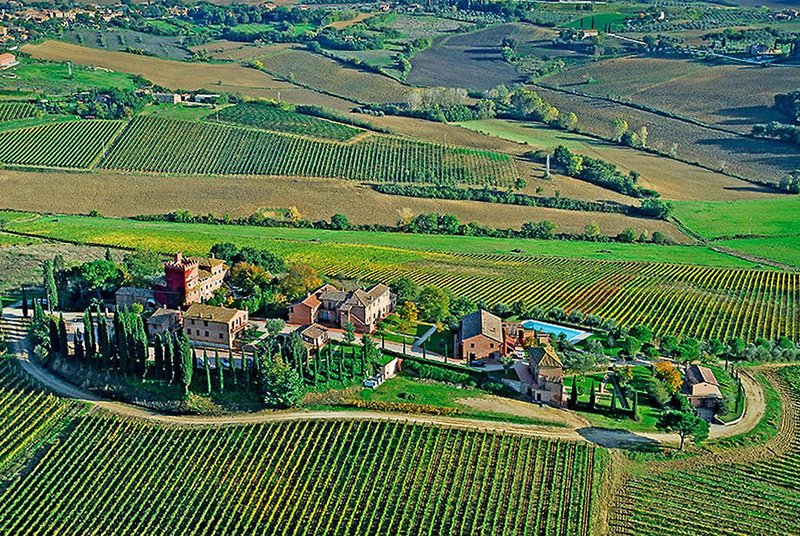 Borgo Tre Rose (Valiano)