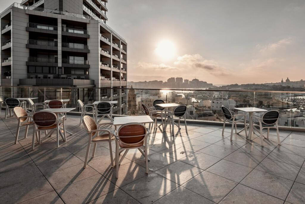 Grands Suites Hotel Residences & Spa