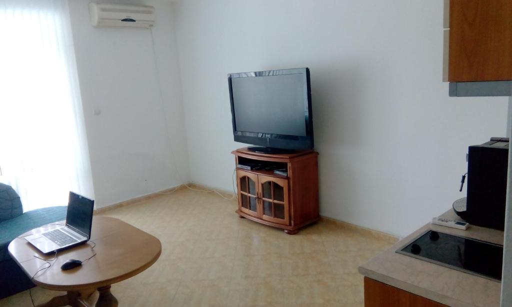 Bravo 5 Holiday Apartments