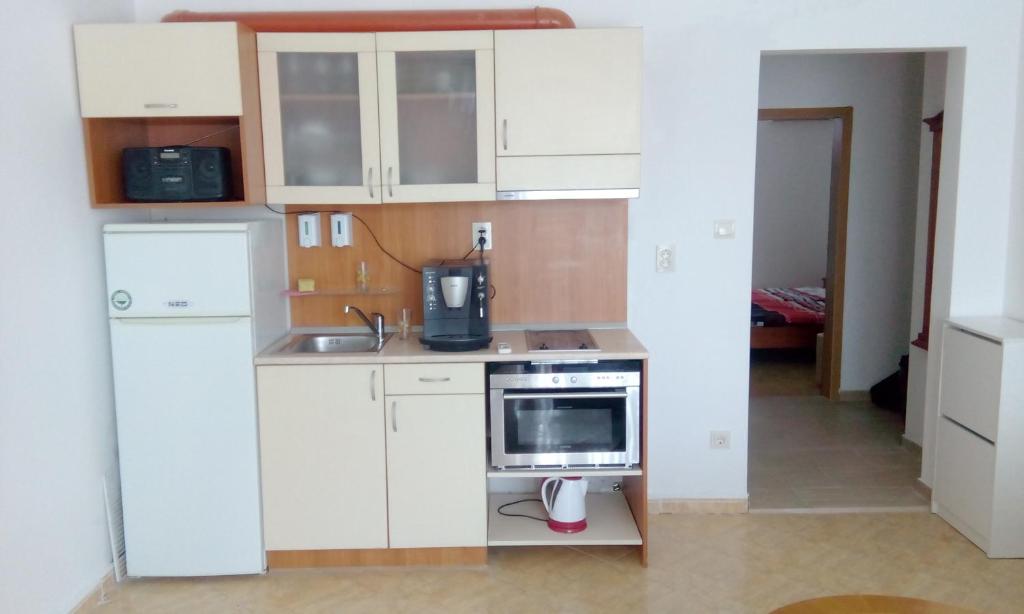 Bravo 5 Holiday Apartments