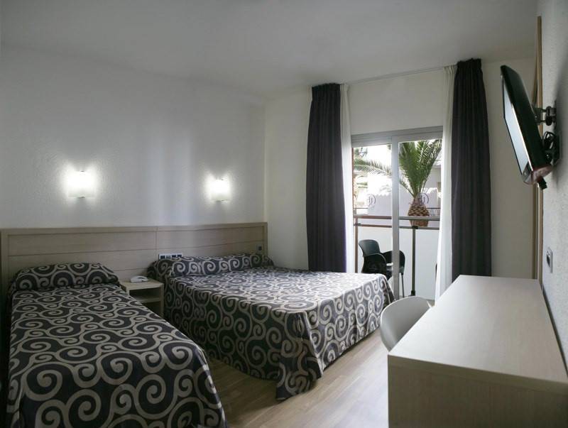 Tossa Beach Center (Ex. Tossa Beach & Tossa Center)
