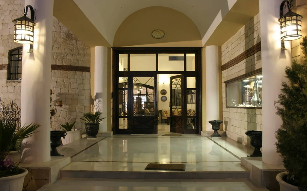 Sinatra Hotel