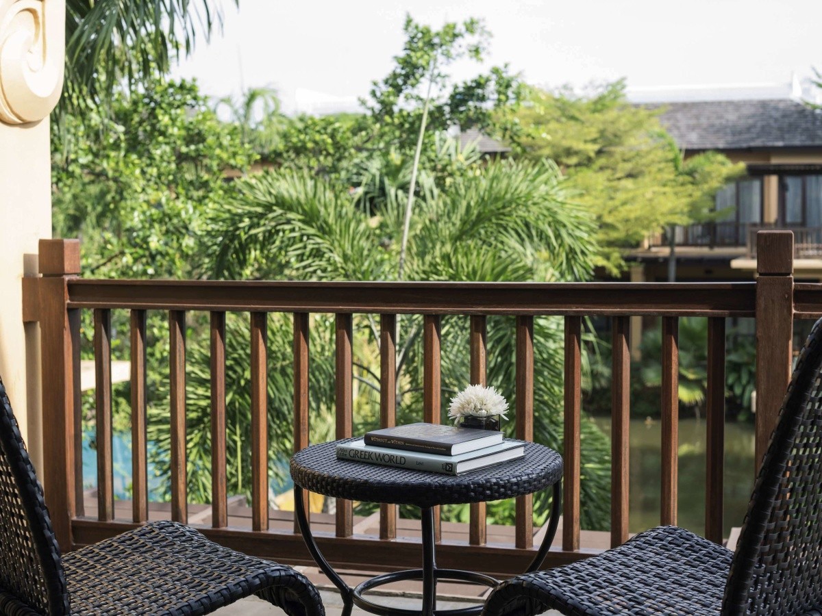 Mövenpick Asara Resort