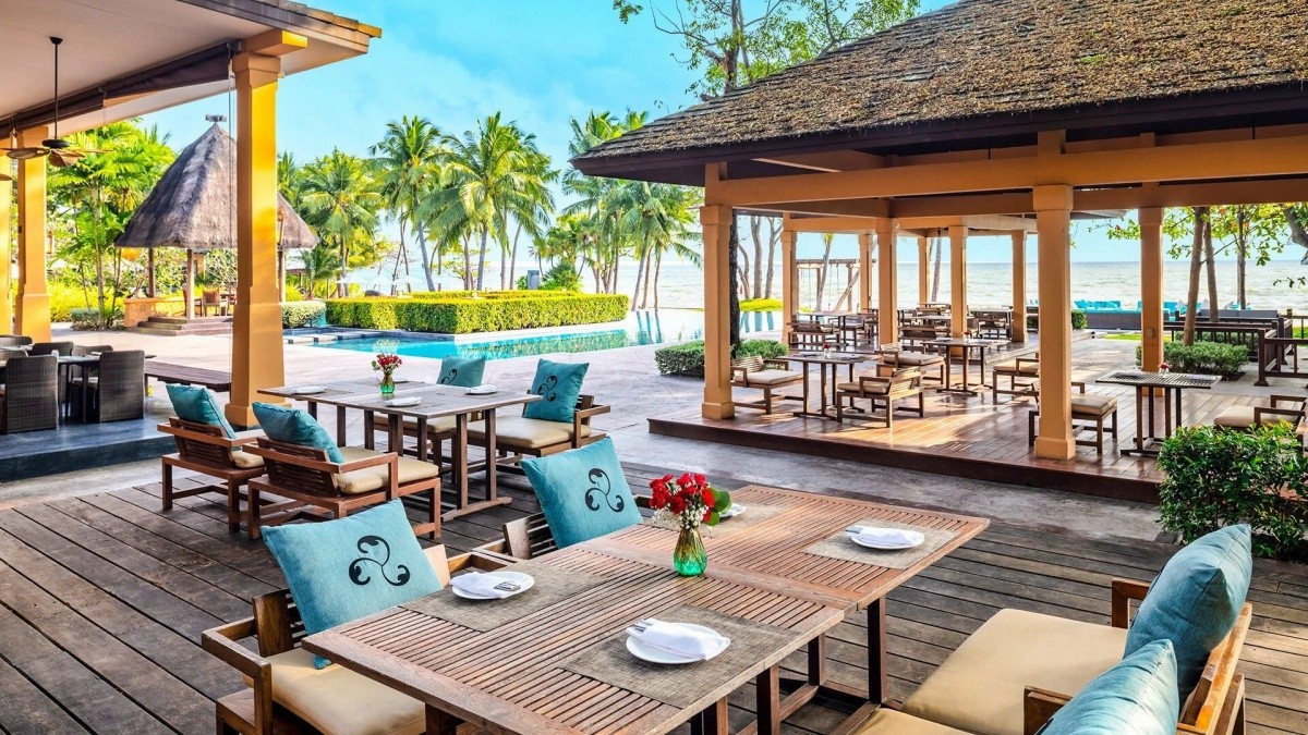 Mövenpick Asara Resort
