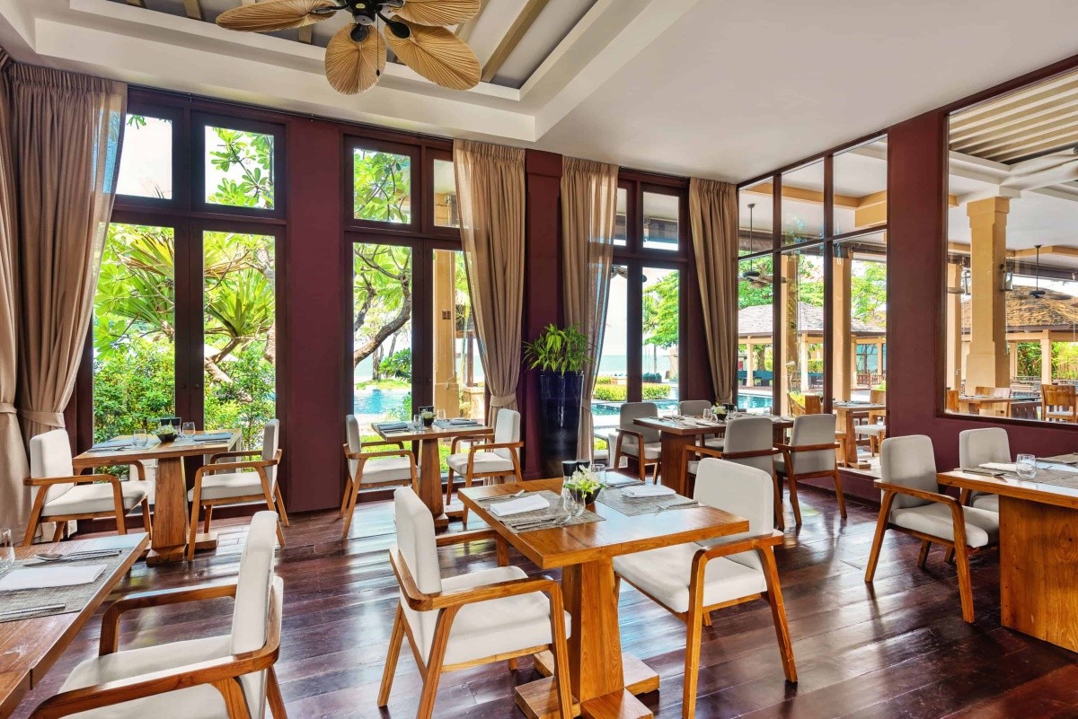 Mövenpick Asara Resort