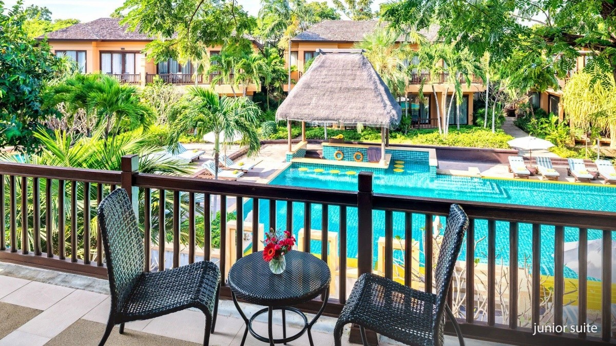 Mövenpick Asara Resort