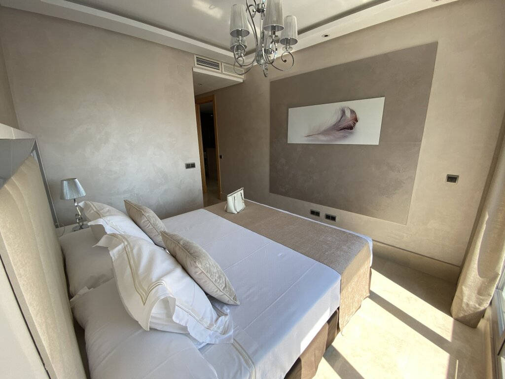 Artplatinum Suites & Apartments