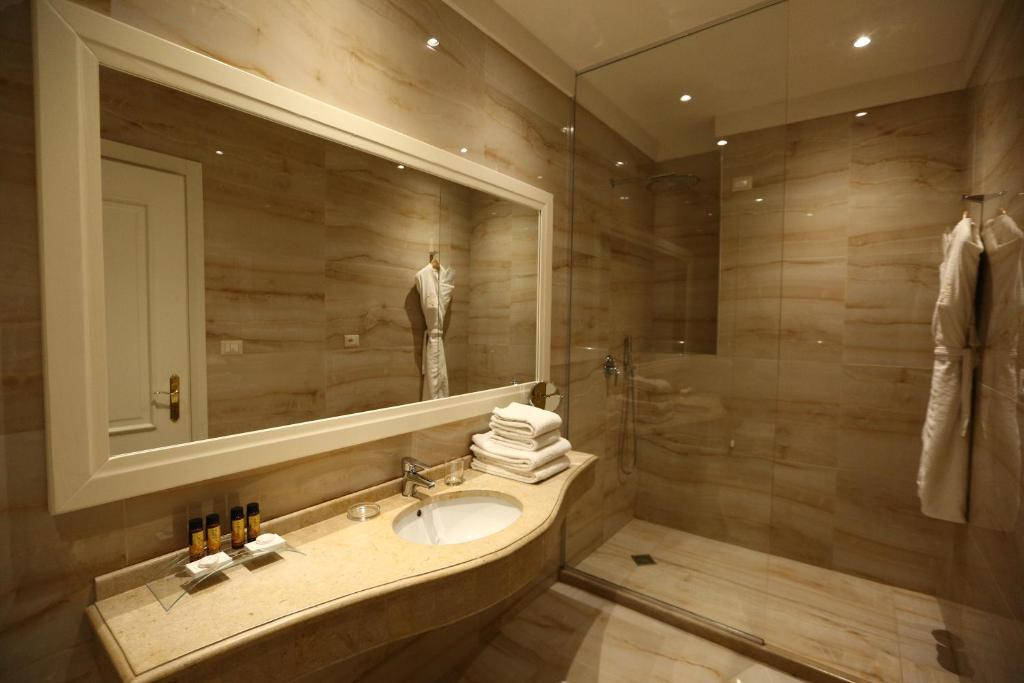 Palace & Spa