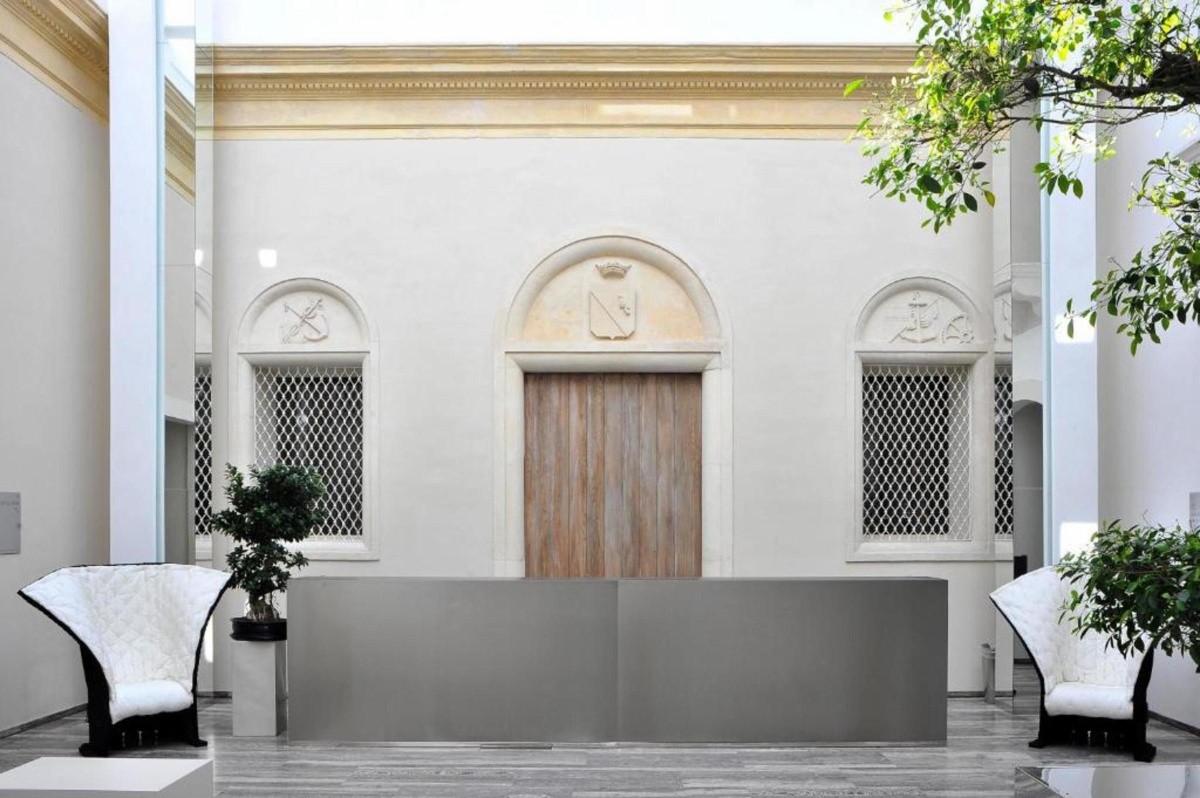 Romano House