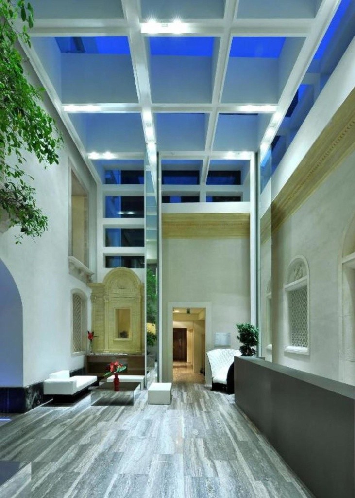 Romano House