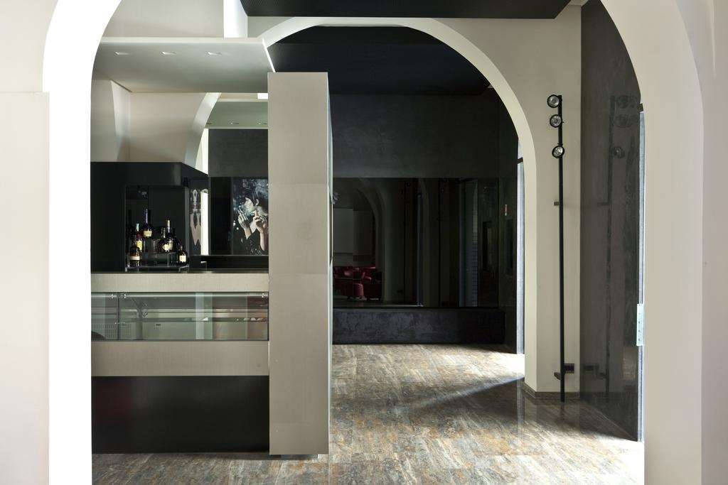 Romano House